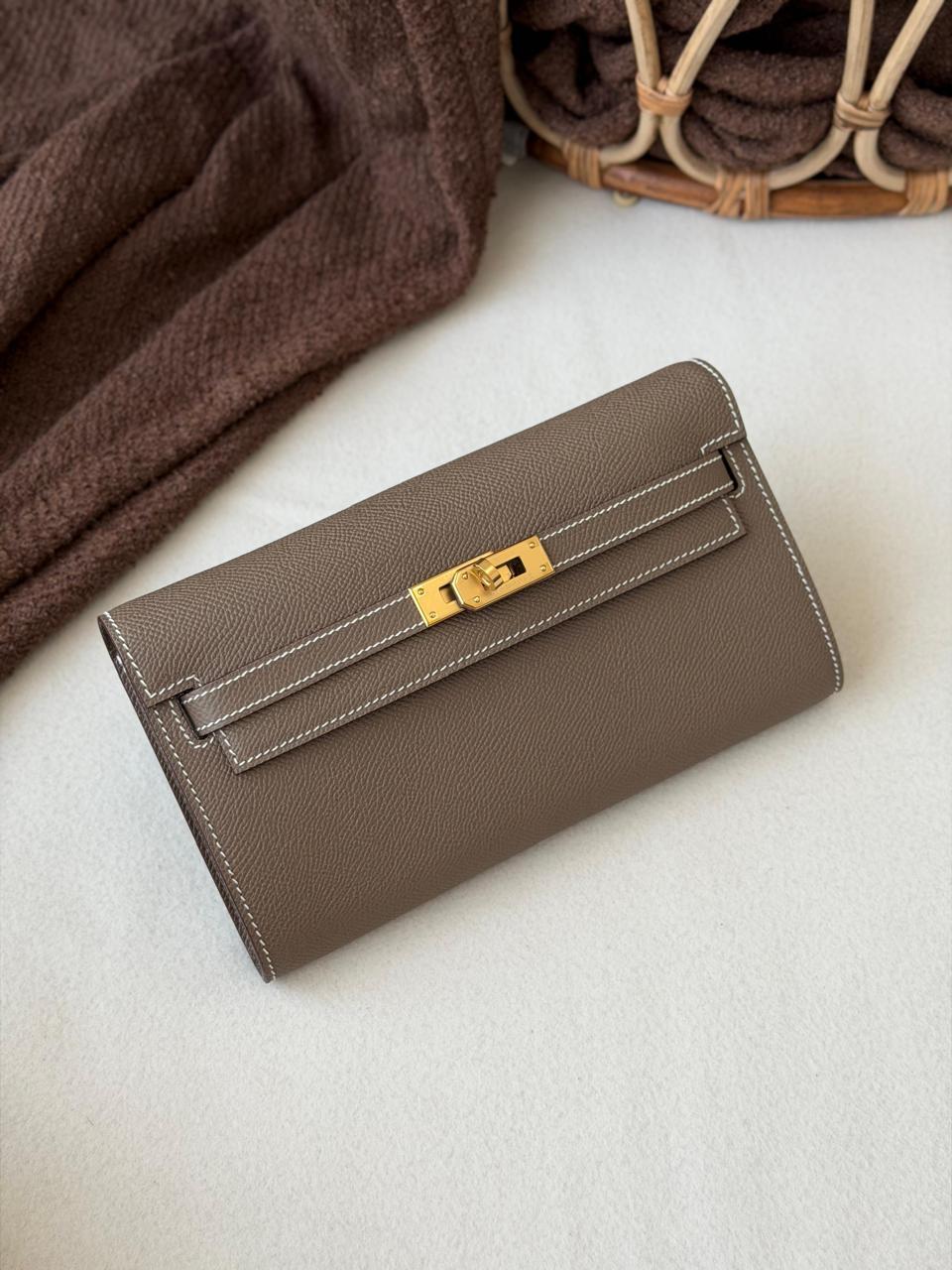 Wallets & card holders