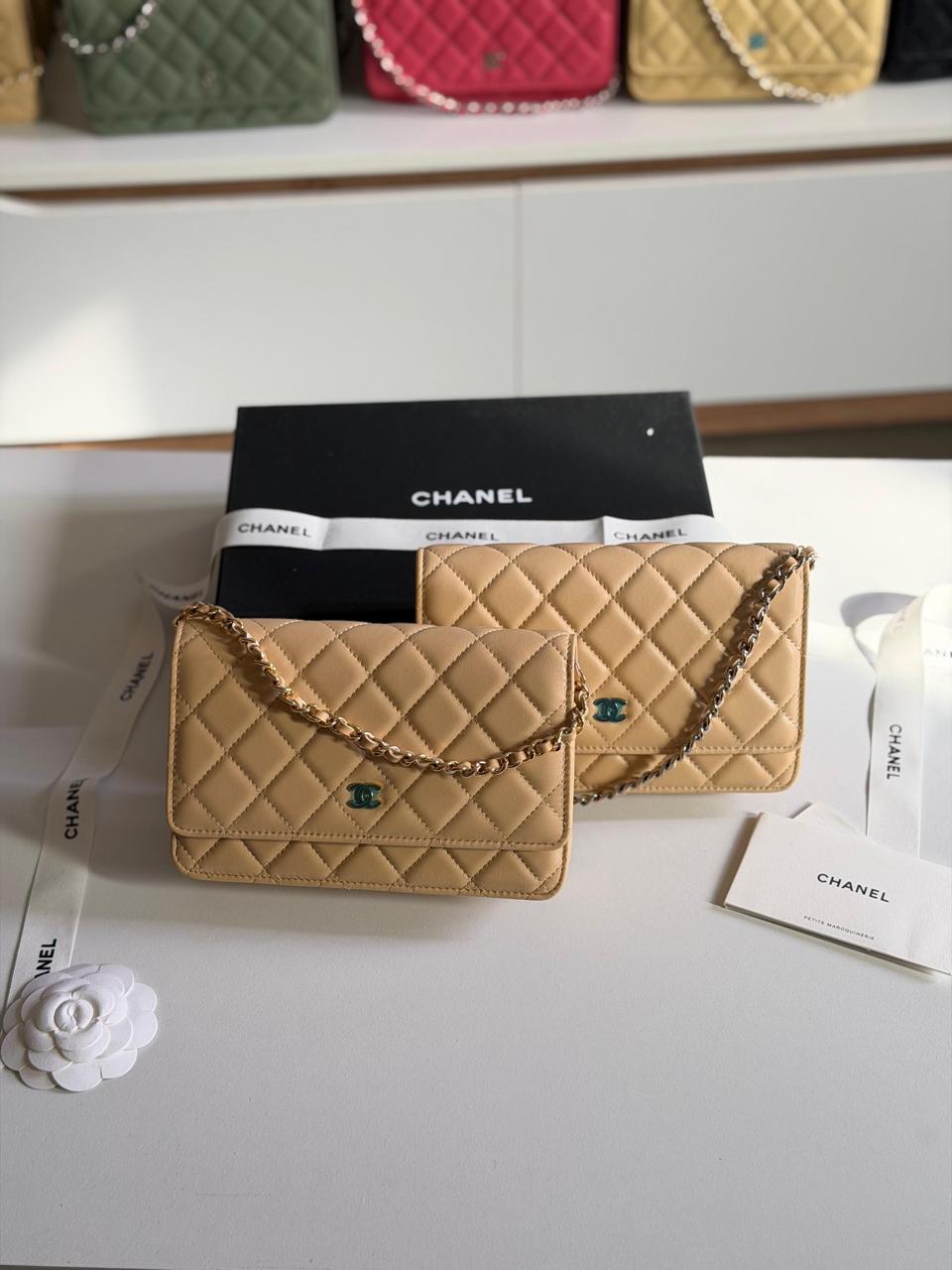 Wallets & card holders