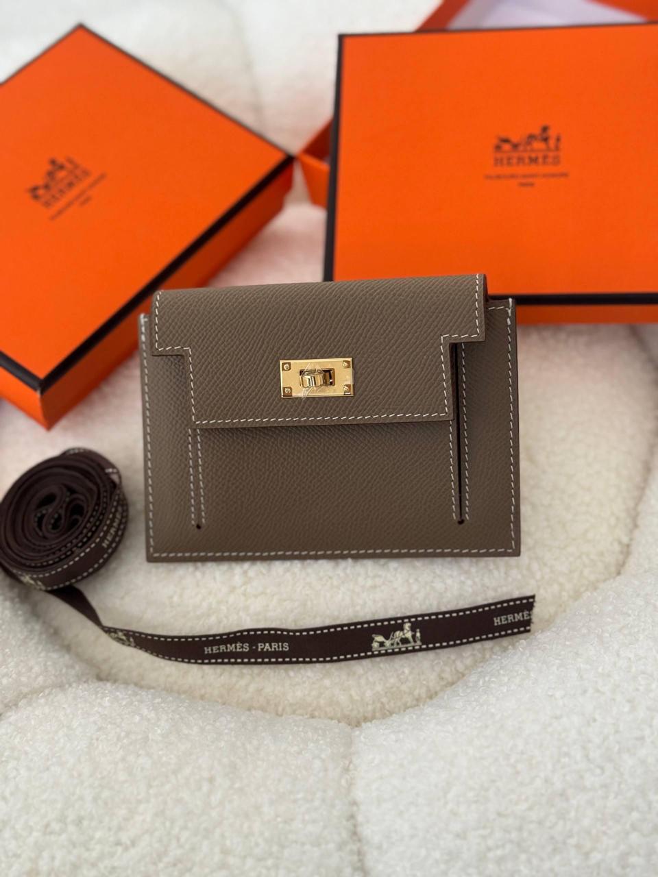Wallets & card holders