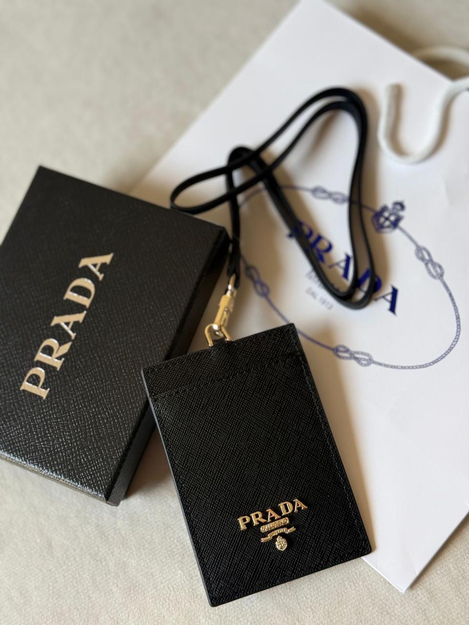 Wallets & card holders