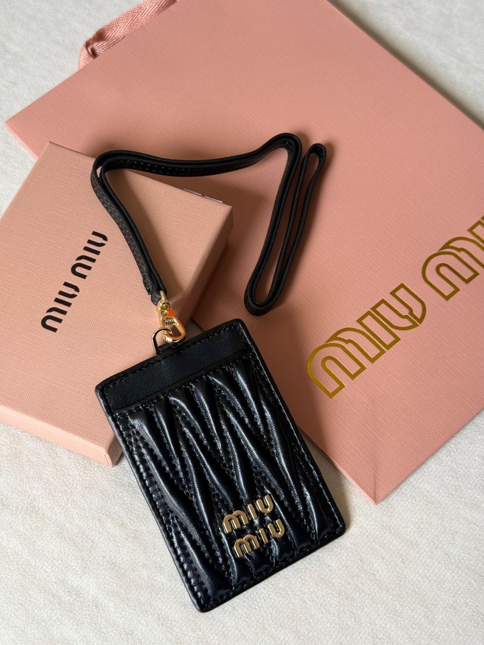 Wallets & card holders