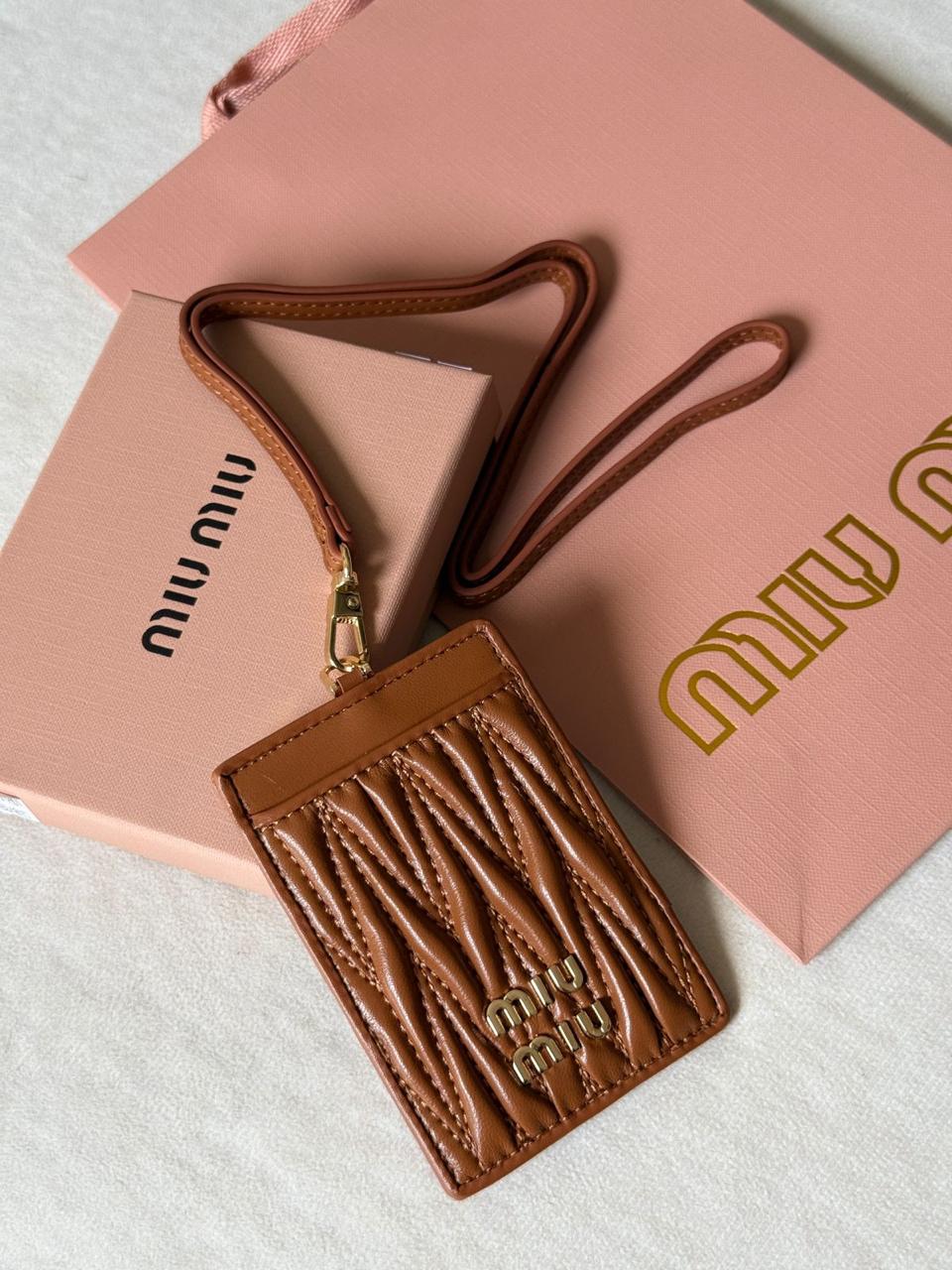 Wallets & card holders
