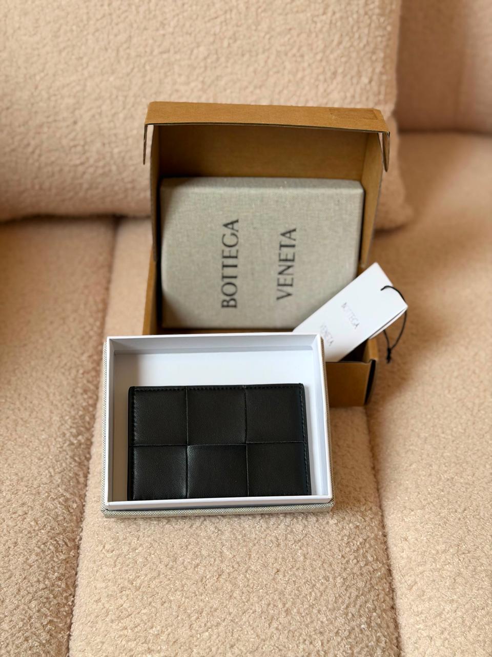 Wallets & card holders