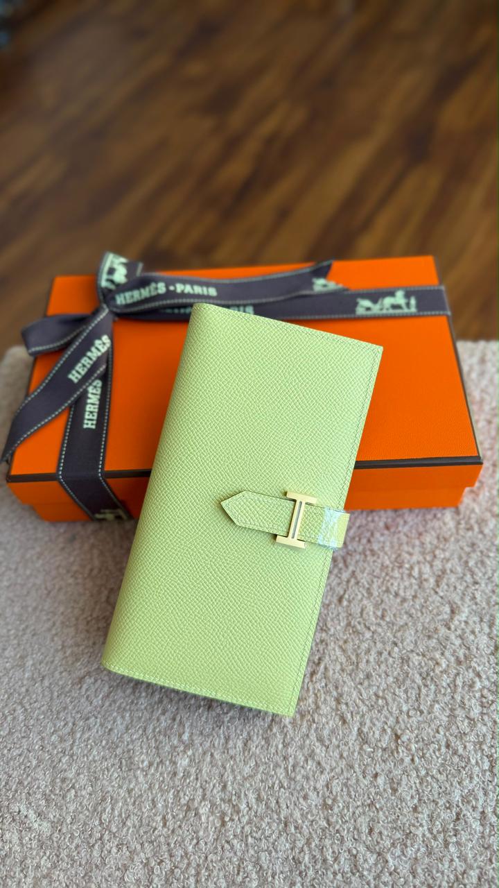 Wallets & card holders