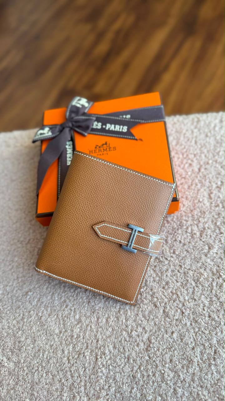 Wallets & card holders