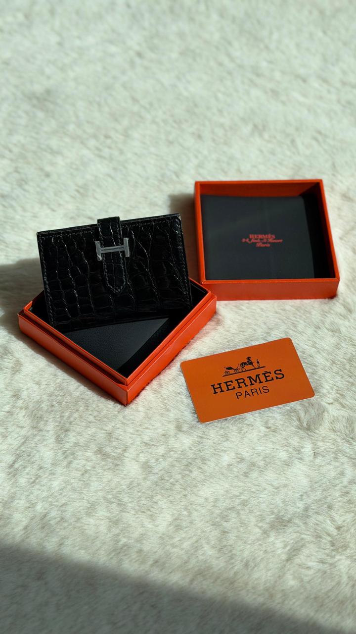 Wallets & card holders