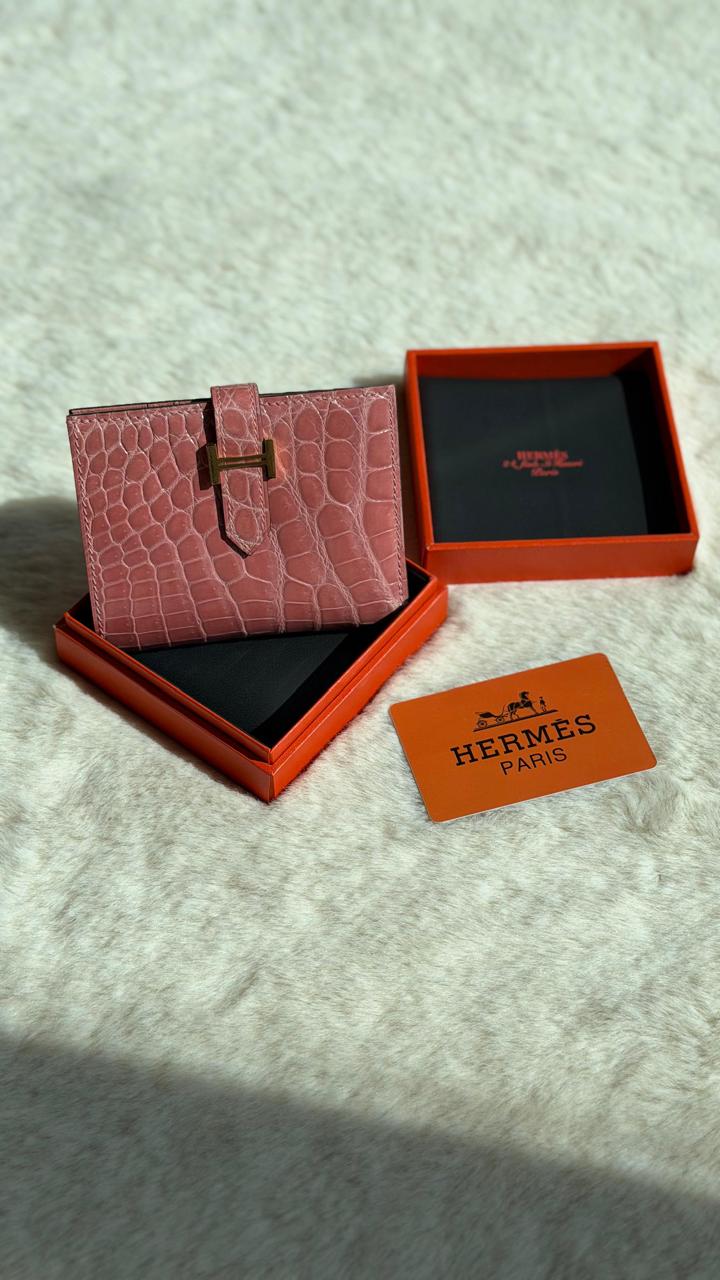 Wallets & card holders