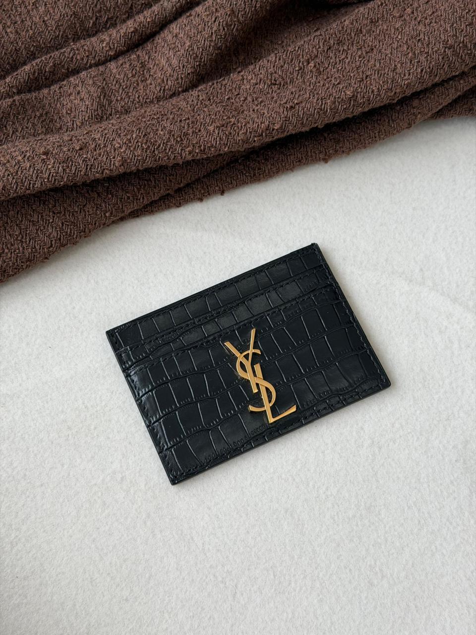 Wallets & card holders