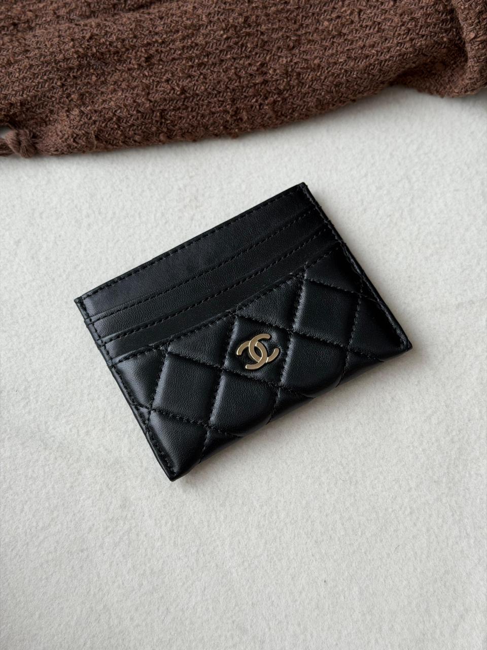 Wallets & card holders