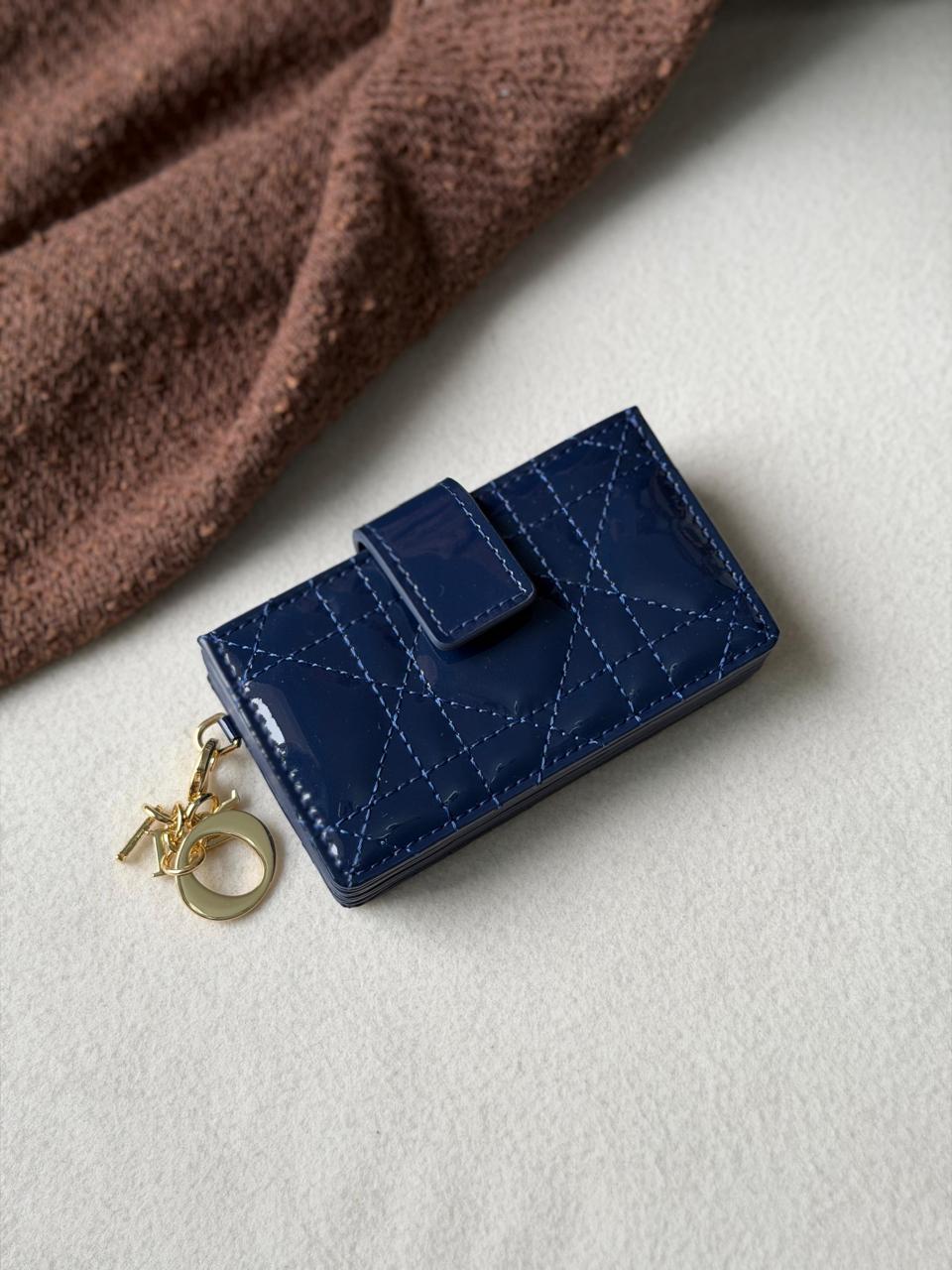 Wallets & card holders