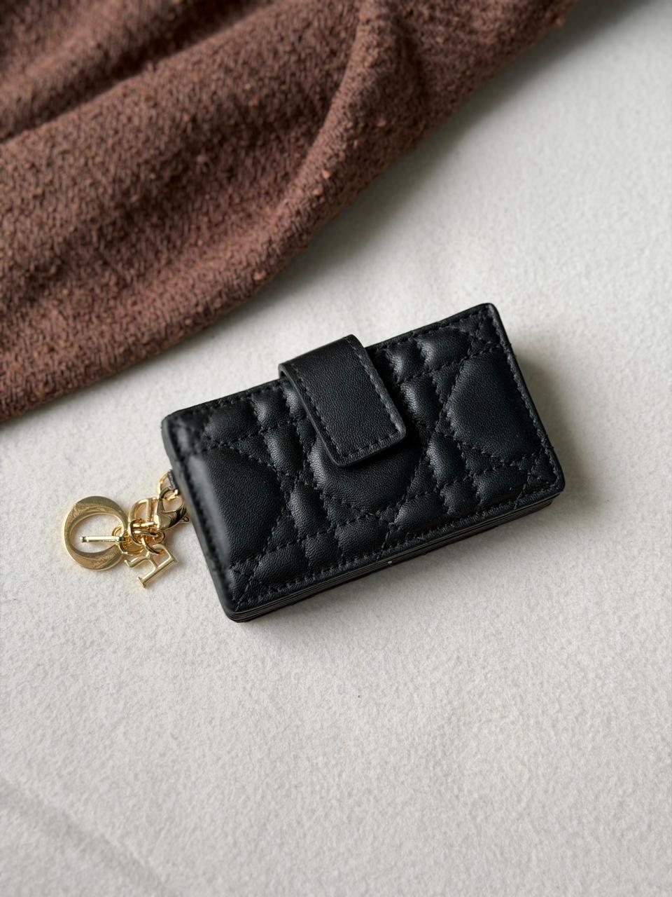 Wallets & card holders