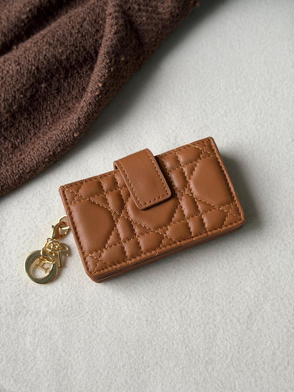 Wallets & card holders