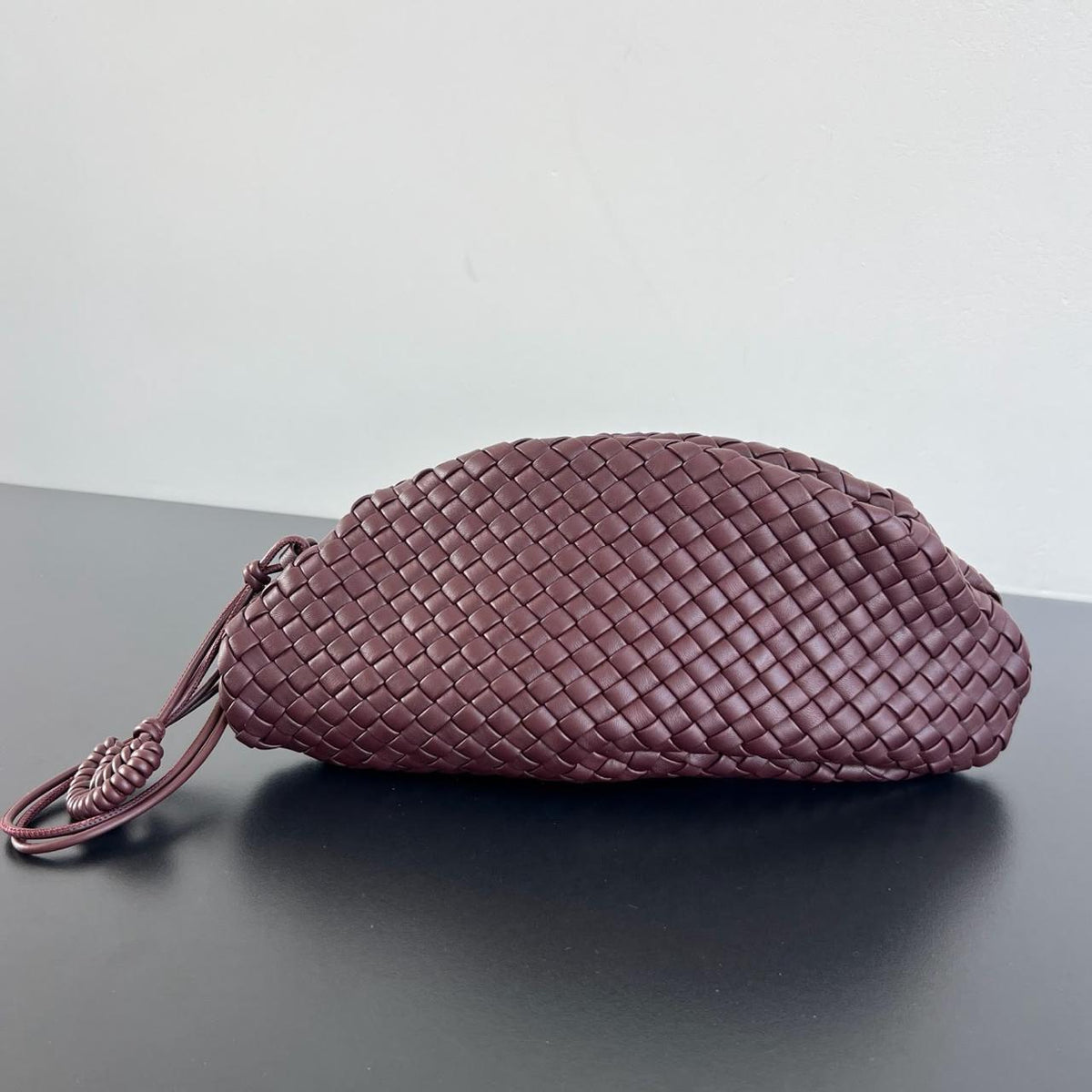 Ladies bo**ega bags