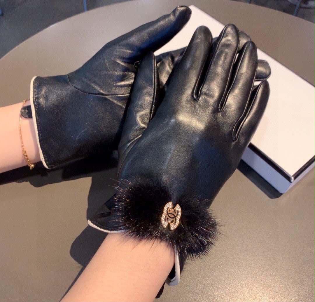 Ladies leggings & gloves
