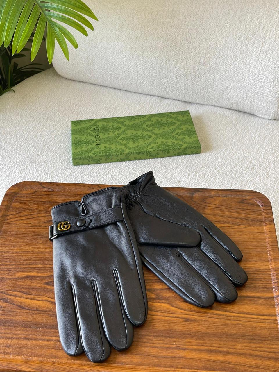 Ladies leggings & gloves