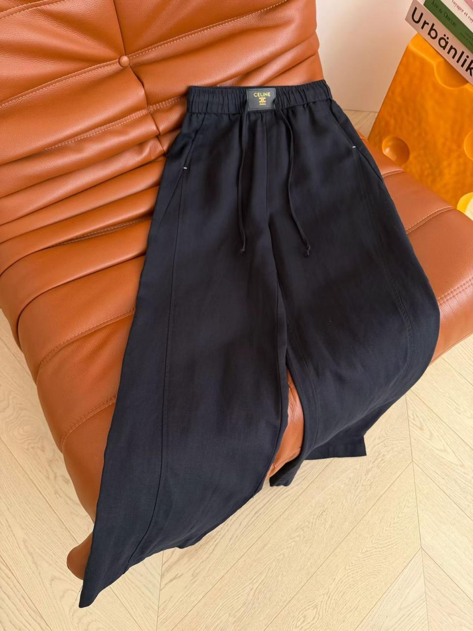 Ladies pants & shorts