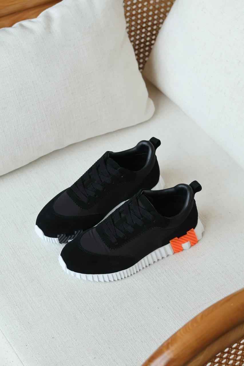Ladies sneakers