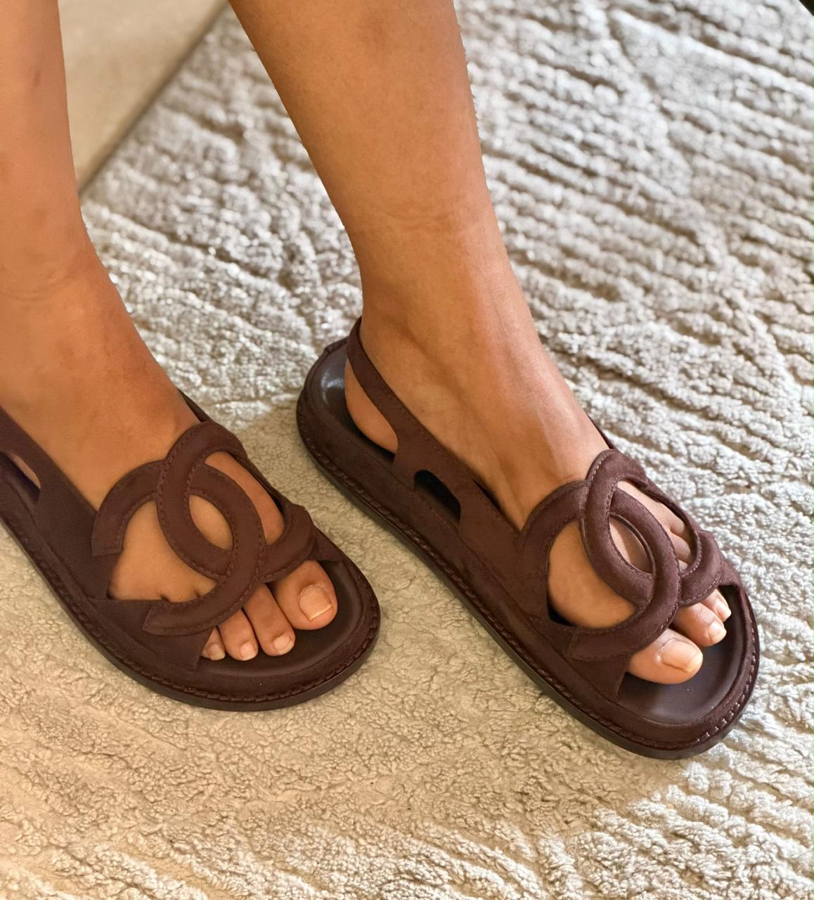 Ladies flats