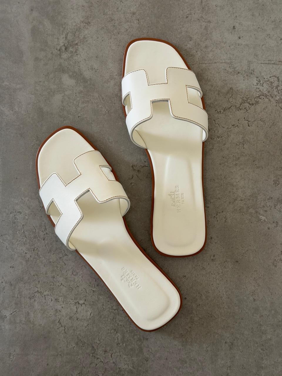 Ladies flats