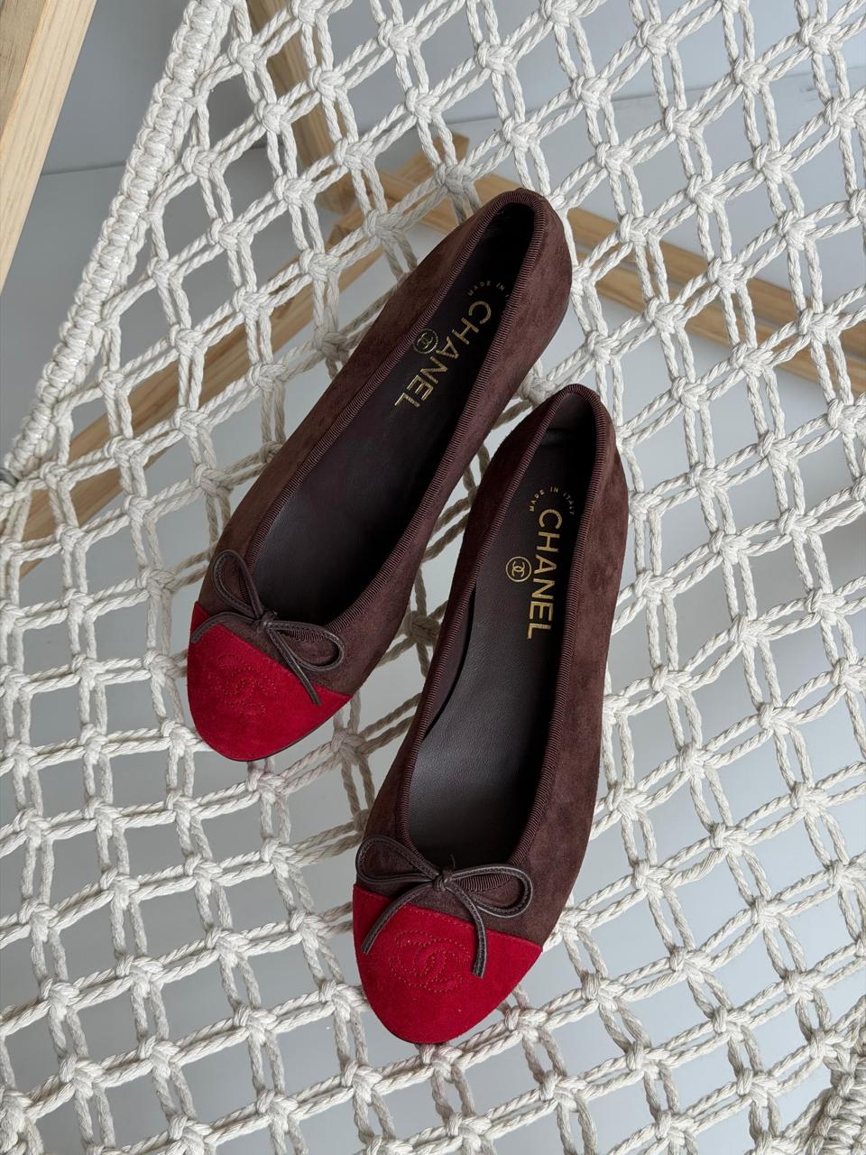 Ladies shoes