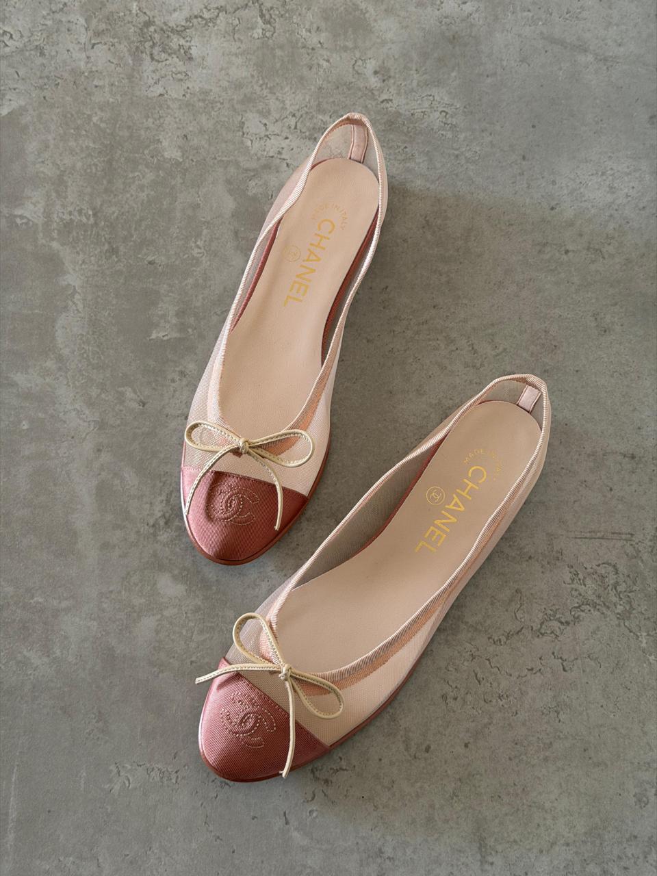 Ladies shoes