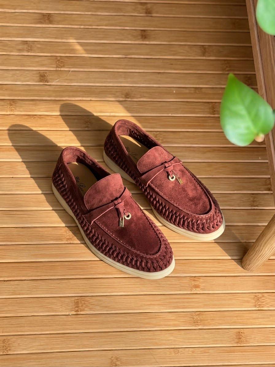 Ladies shoes