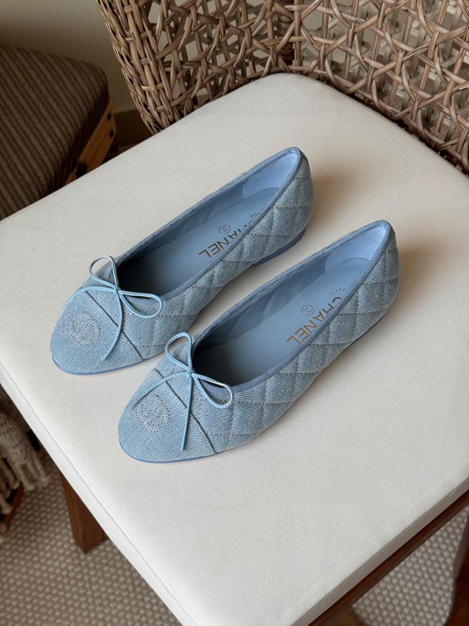 Ladies shoes