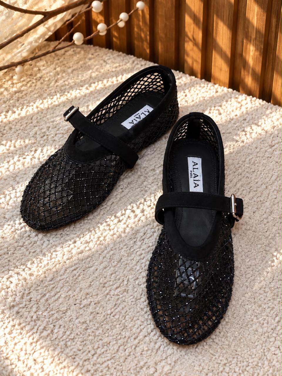 Ladies shoes
