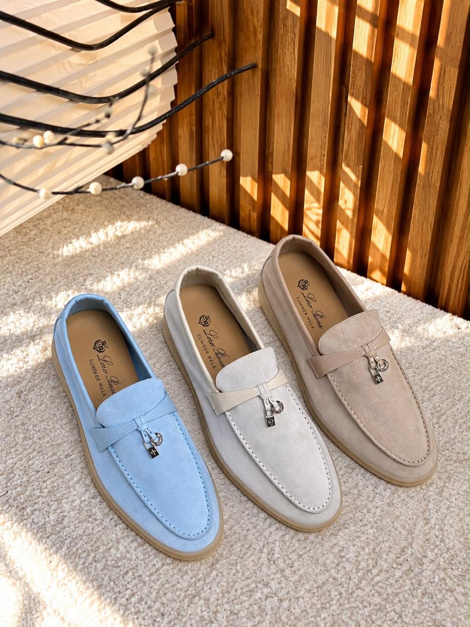 Ladies shoes