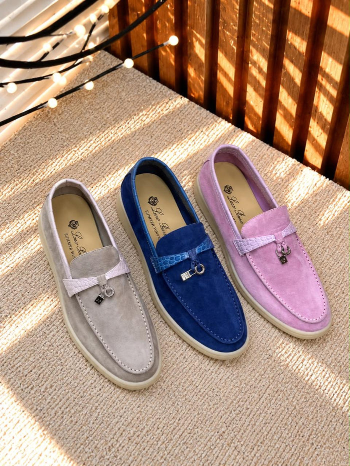 Ladies shoes