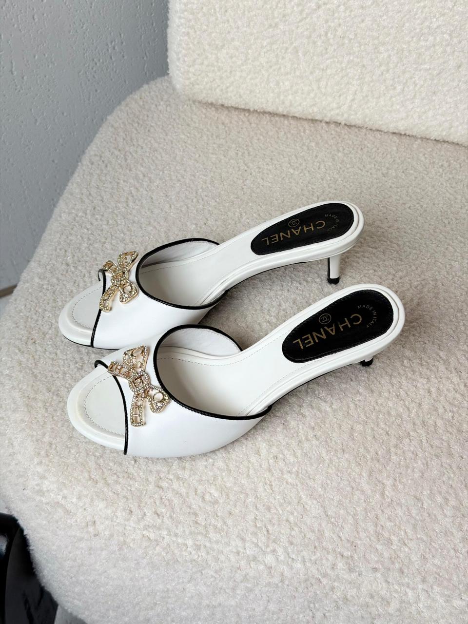 Ladies heels