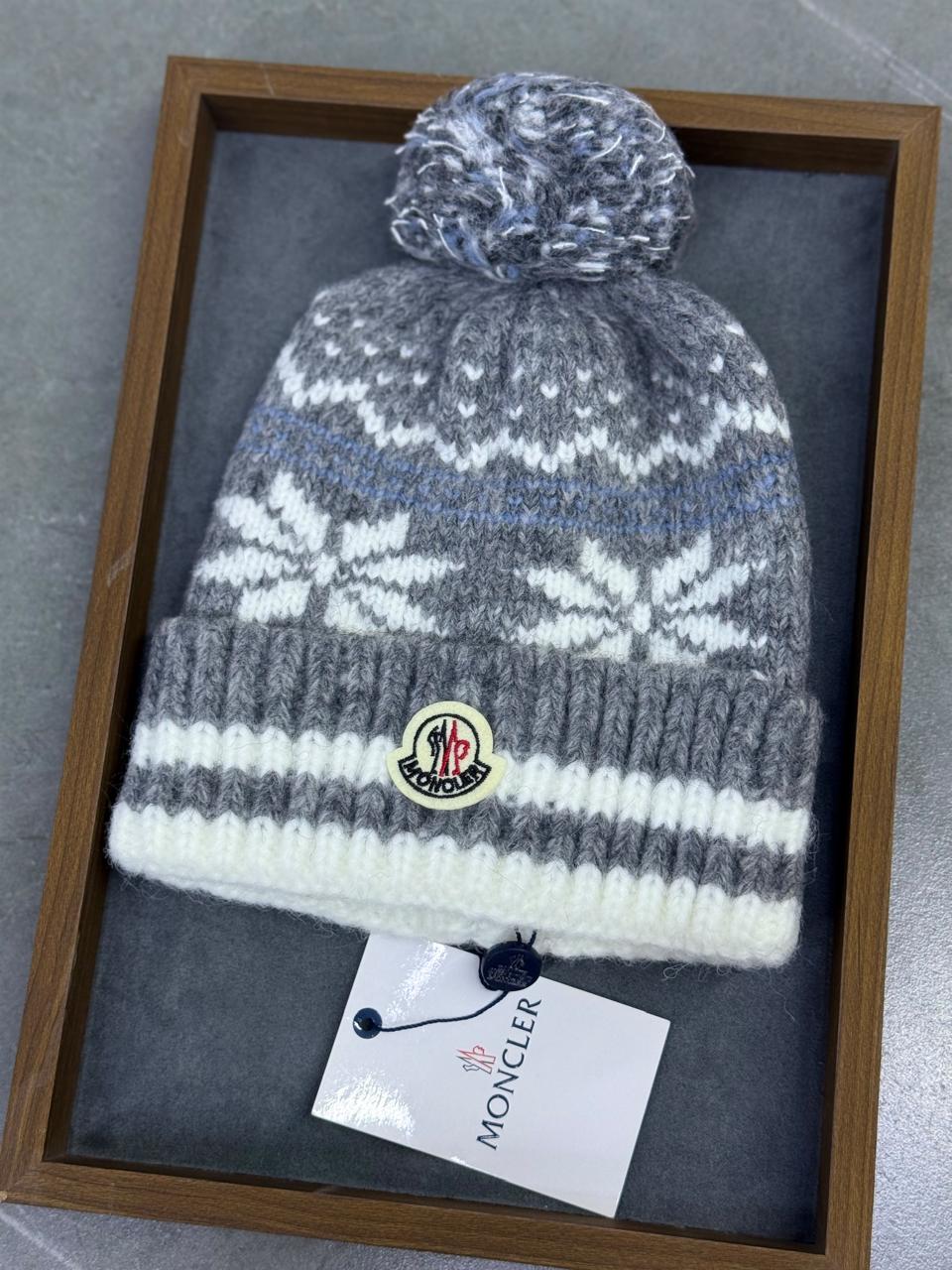 Ladies hats & caps