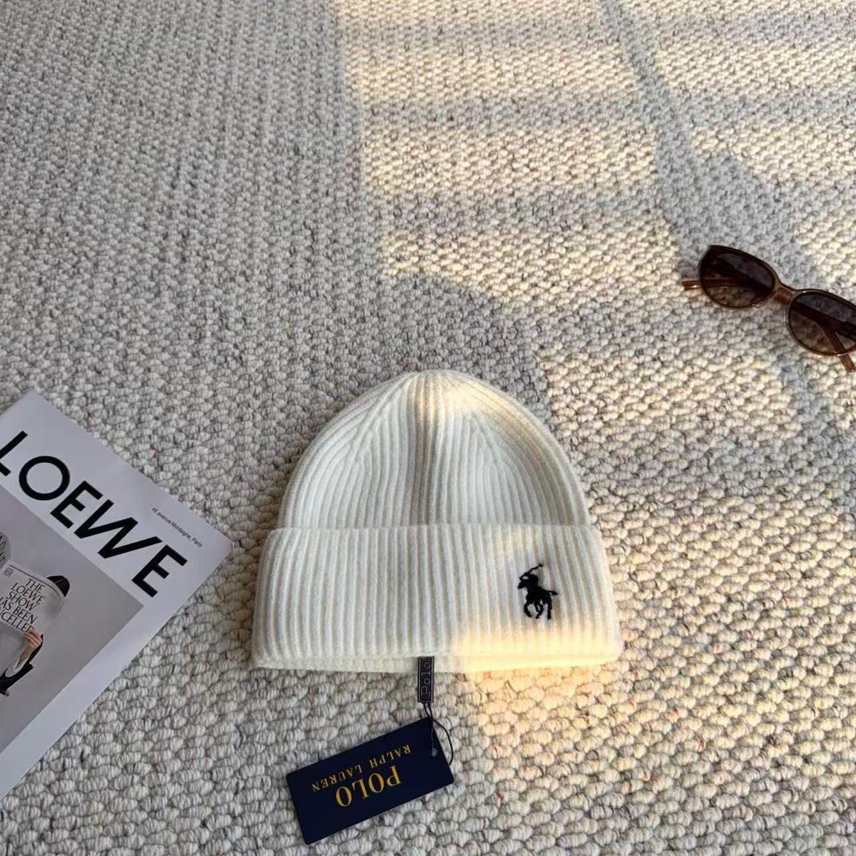 Ladies hats & caps