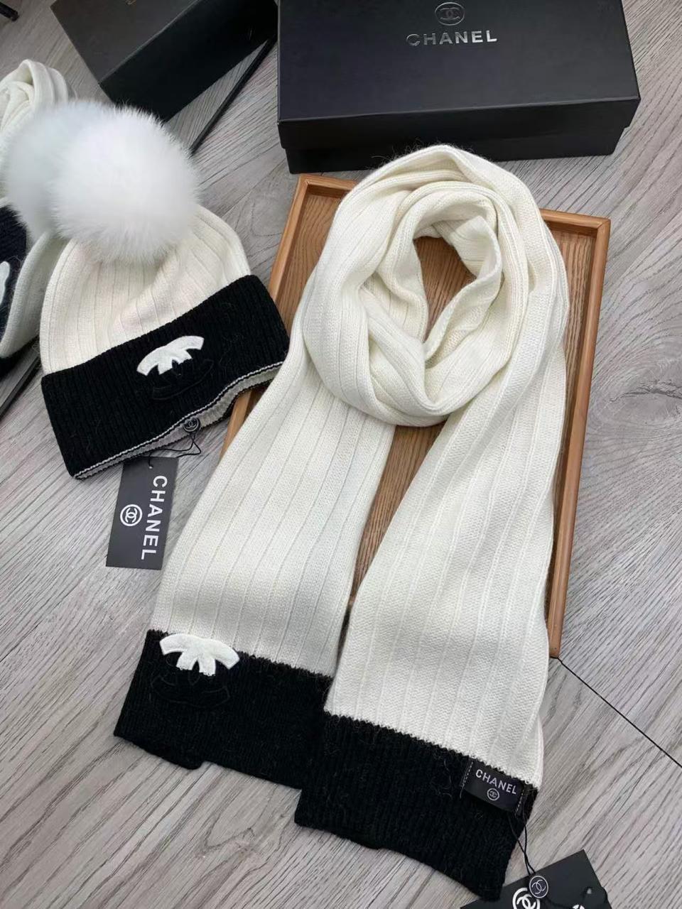 Ladies hats & caps