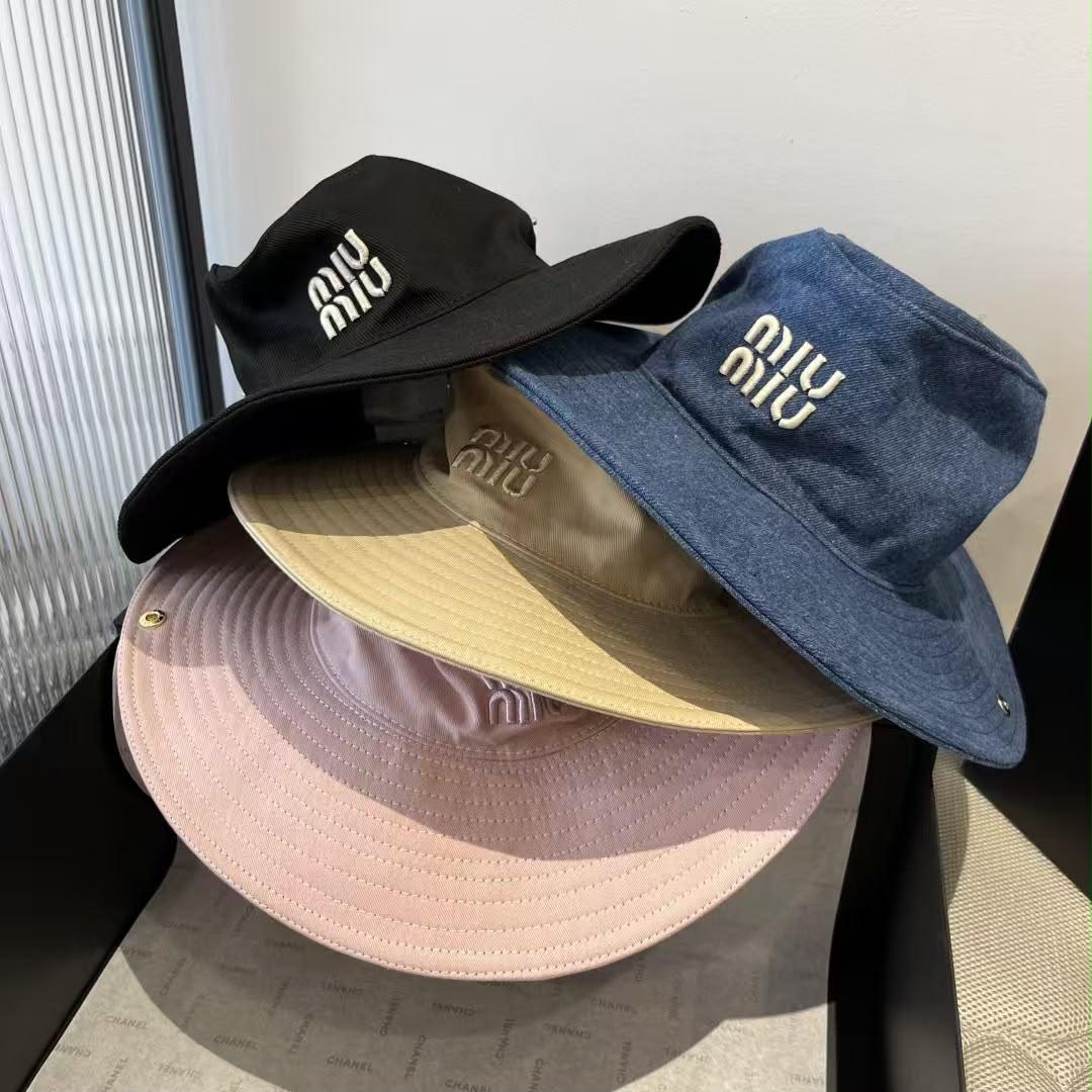 Ladies hats & caps