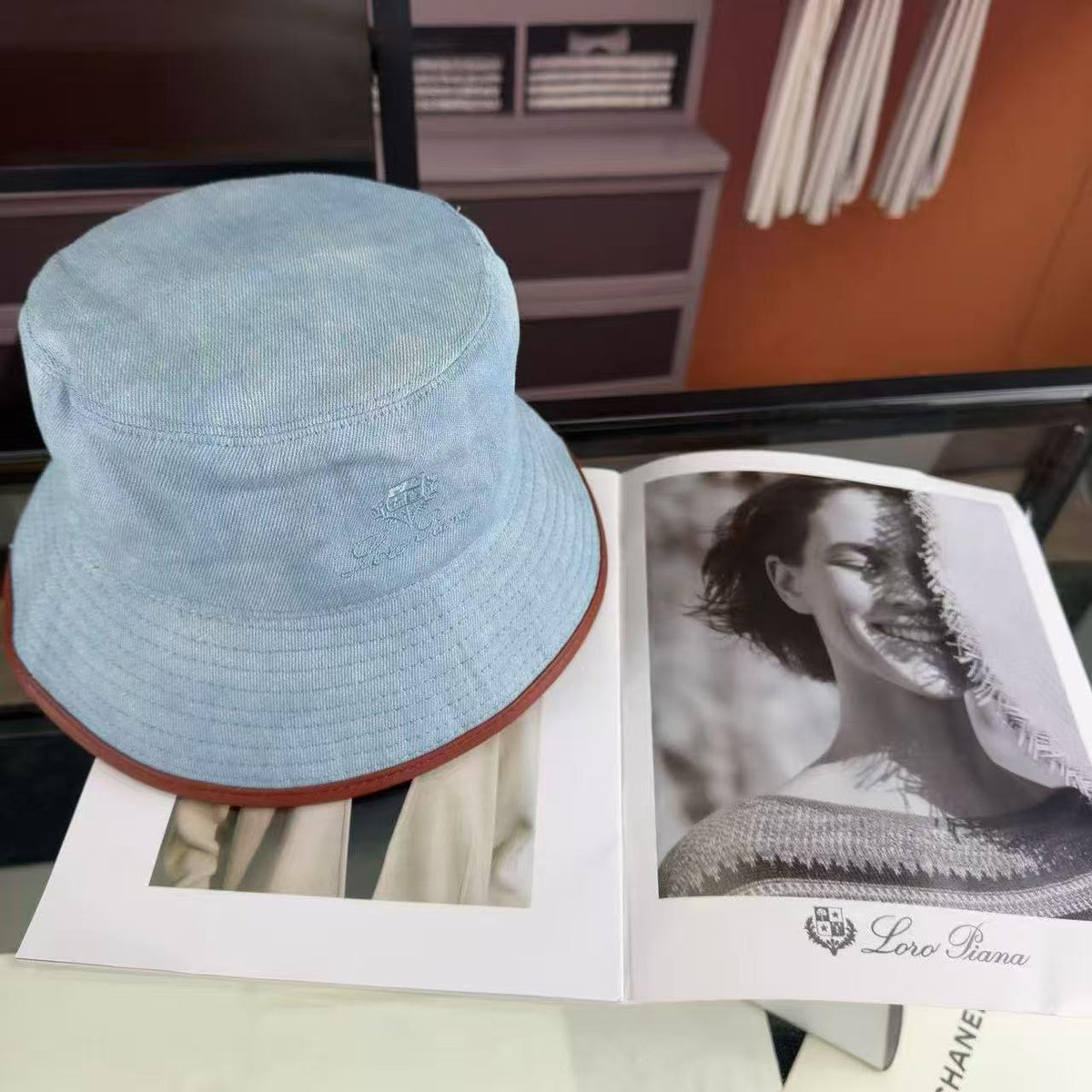 Ladies hats & caps