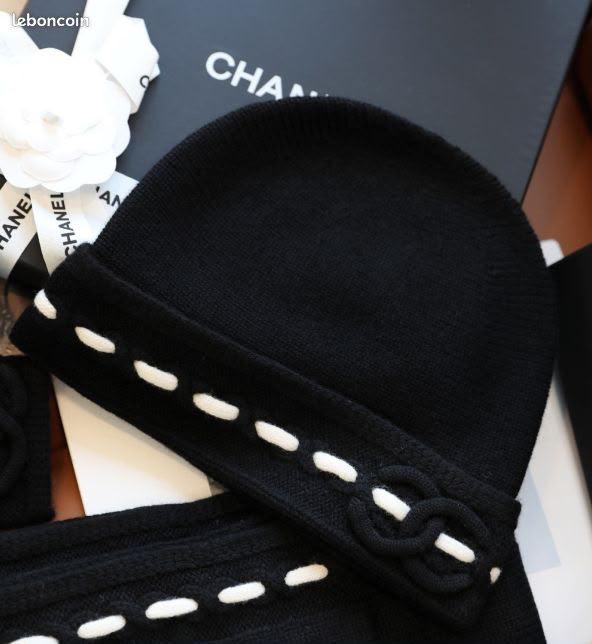 Ladies hats & caps