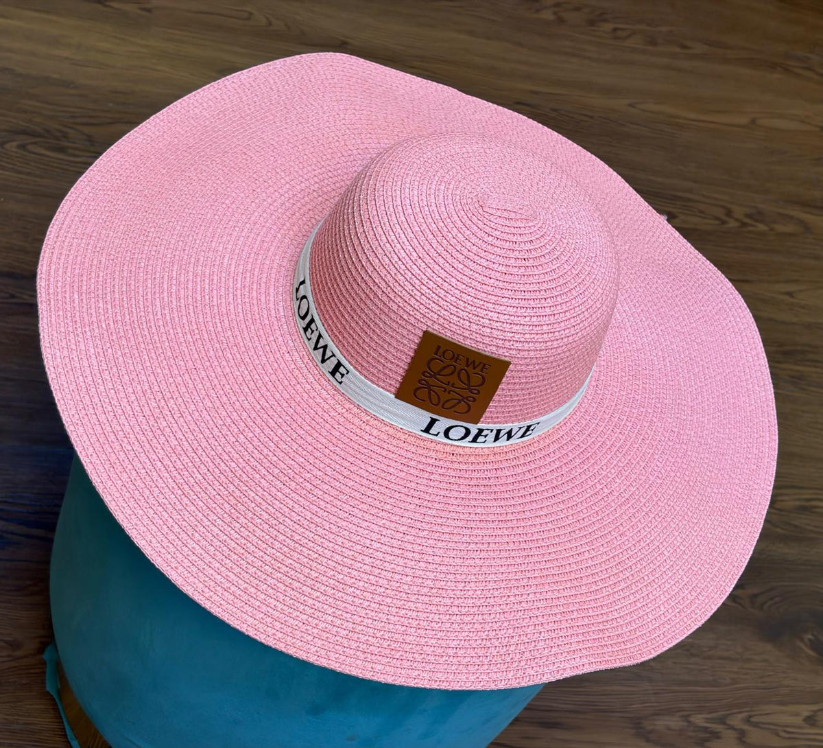 Ladies hats & caps