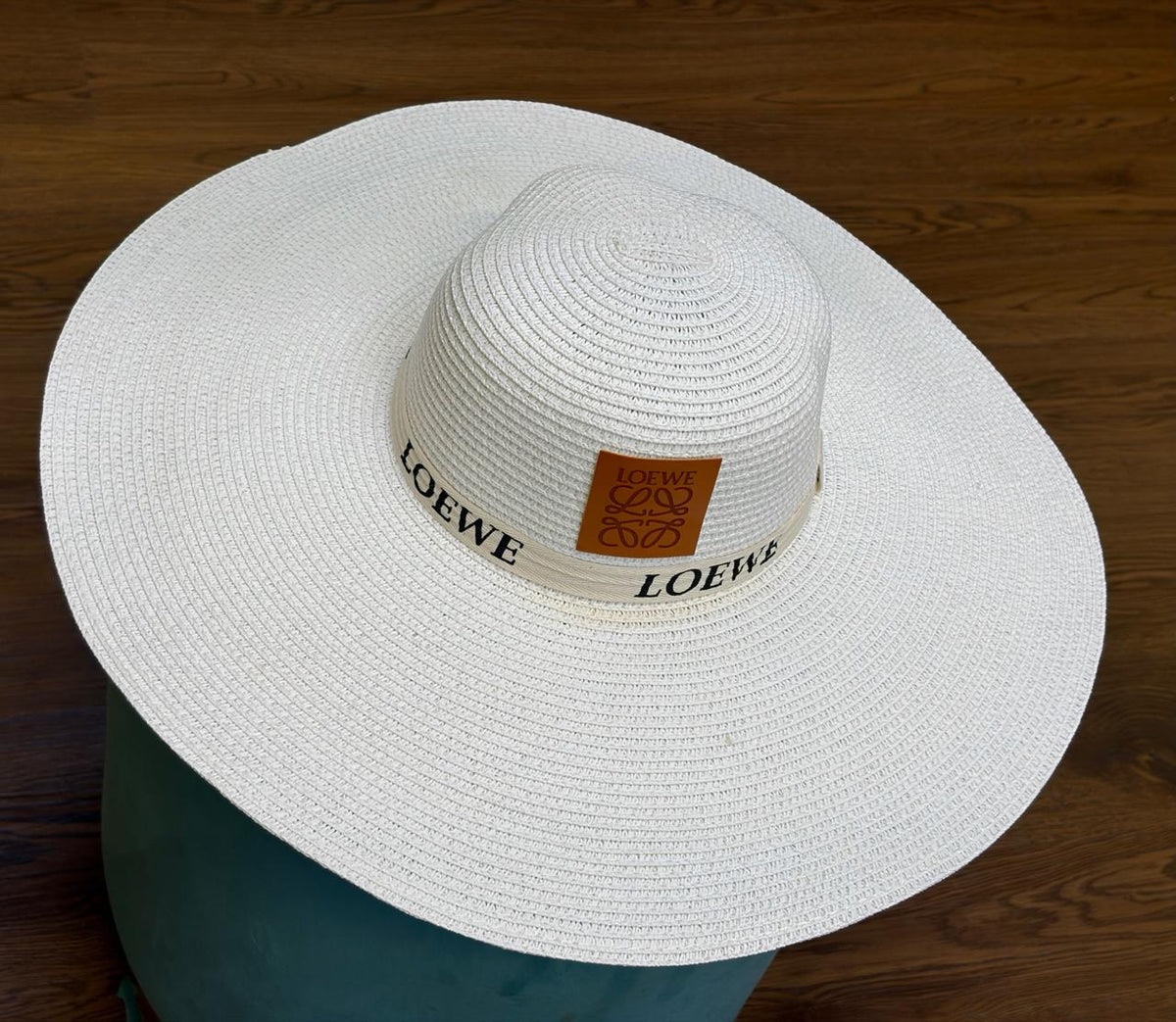 Ladies hats & caps