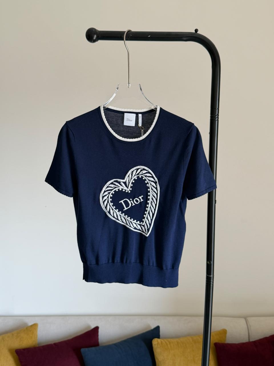 Ladies t-shirts & tops