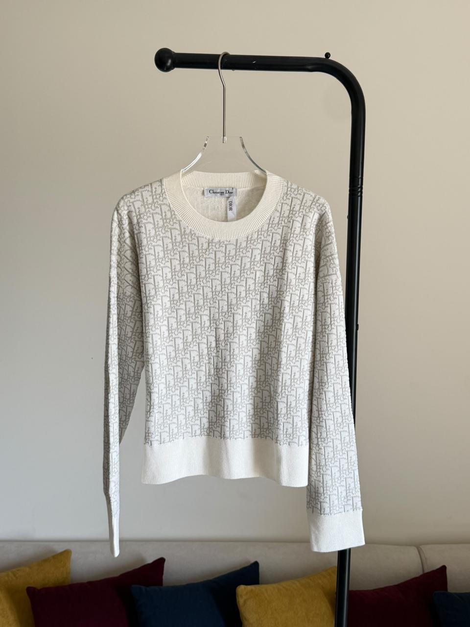 Ladies t-shirts & tops
