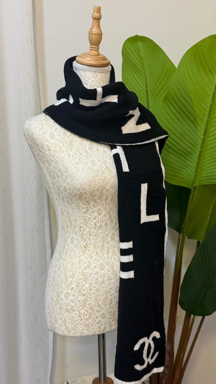 Ladies scarf