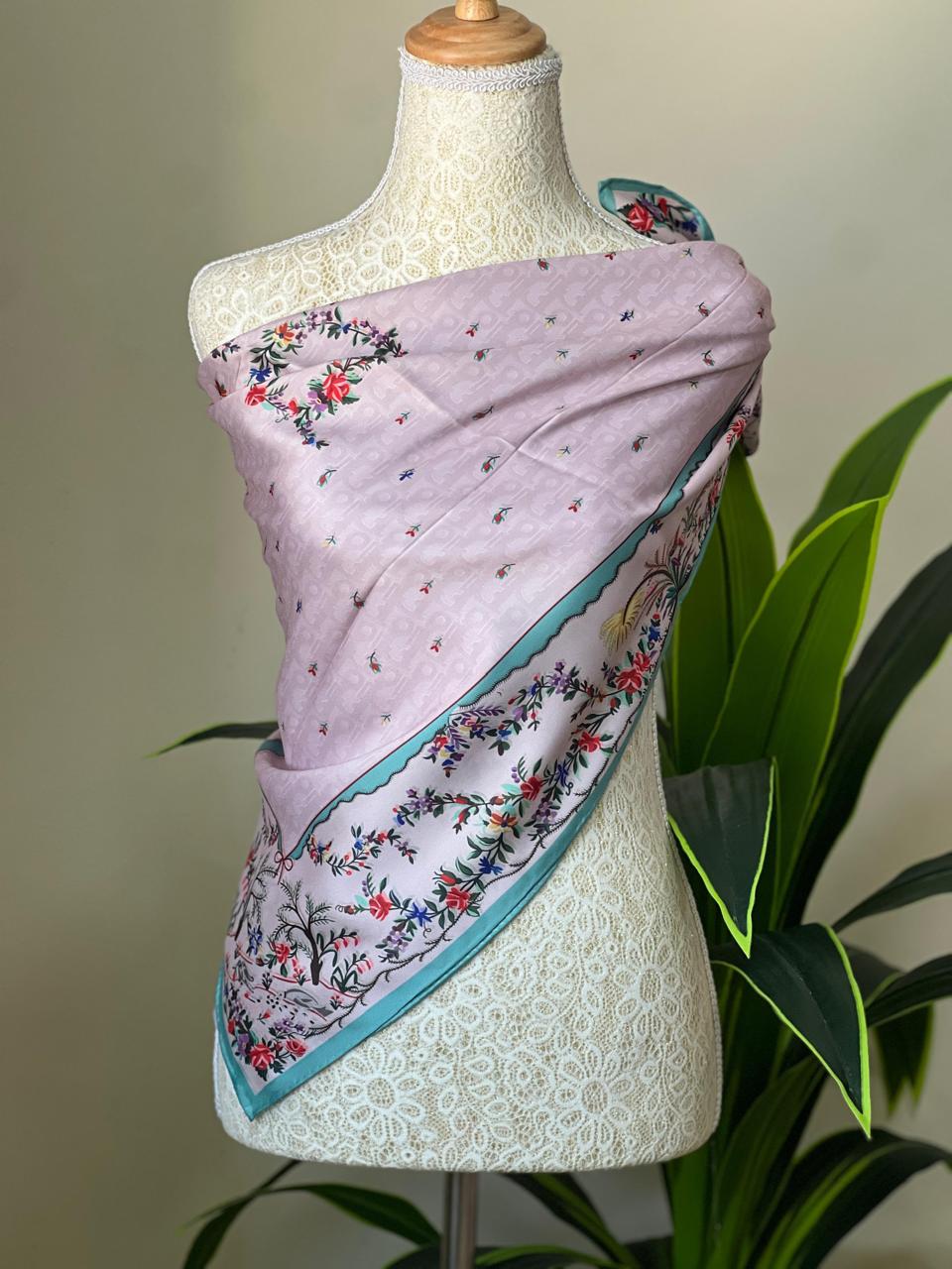 Ladies scarf