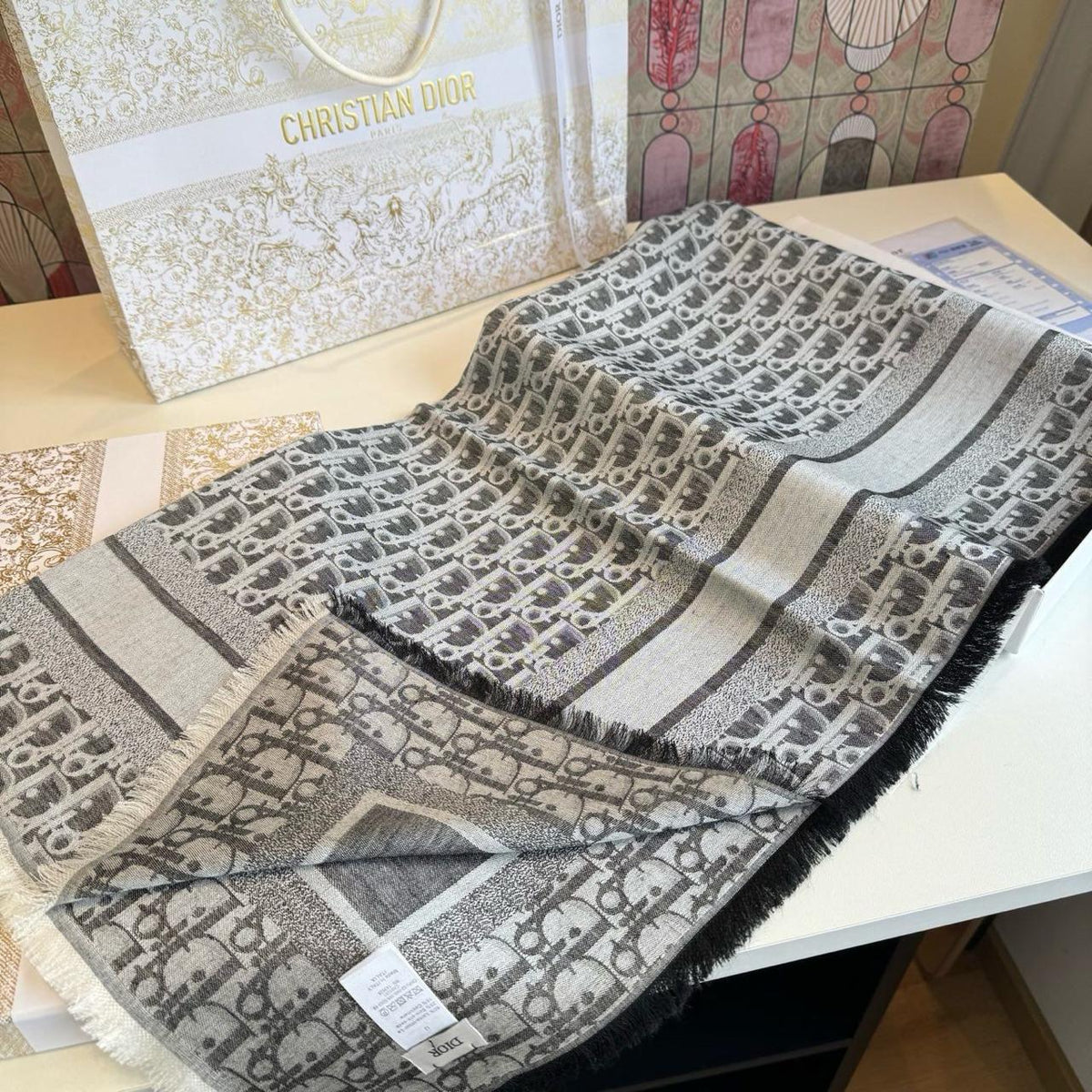 Ladies scarf