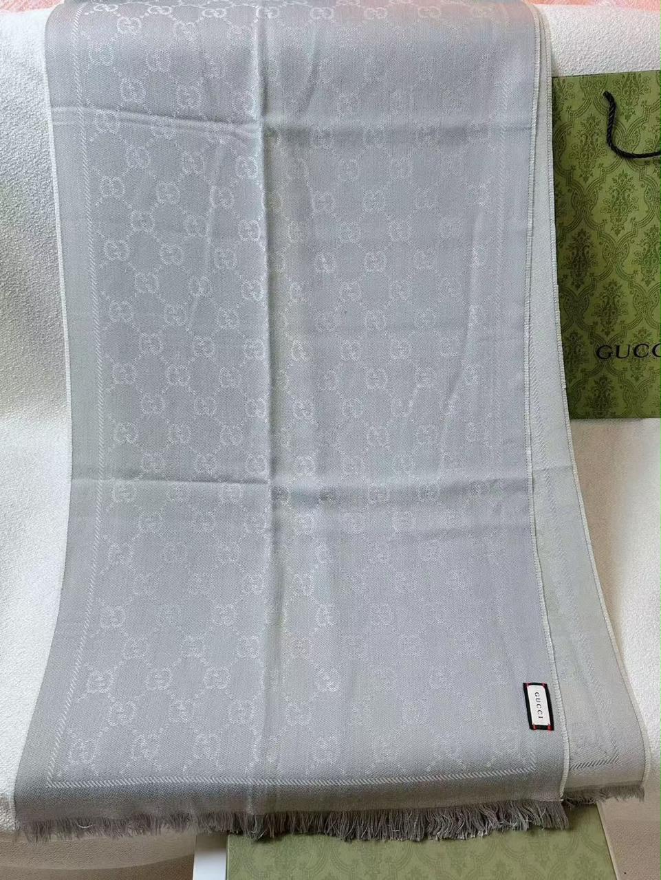 Ladies scarf