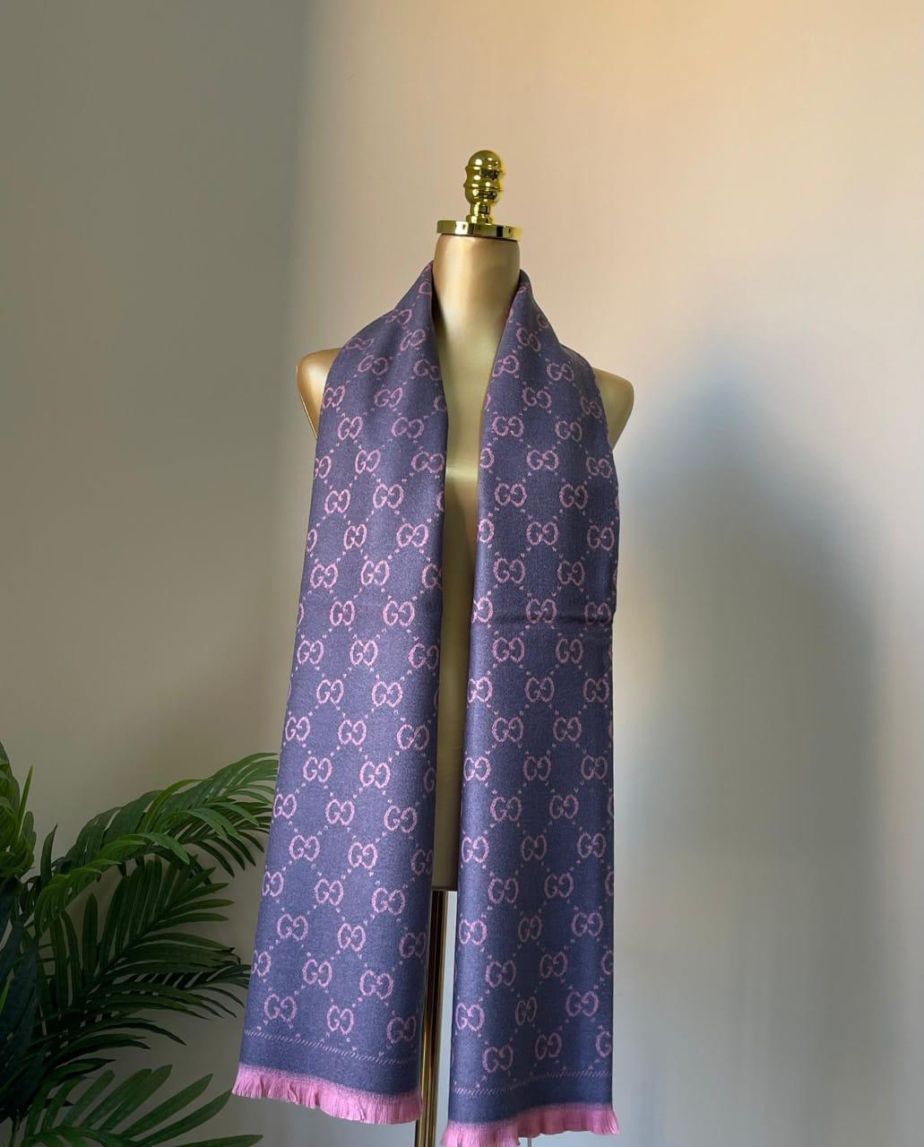 Ladies scarf