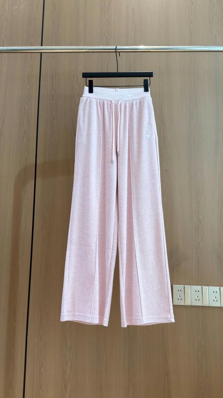Ladies pants & shorts