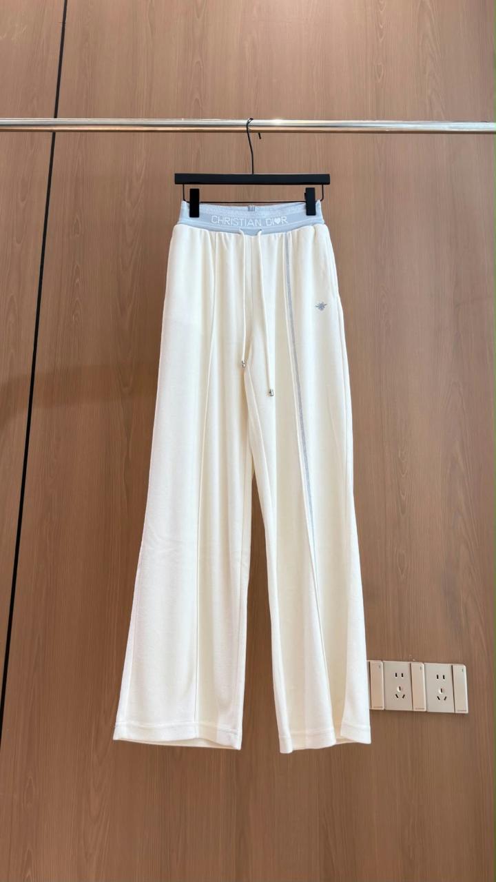 Ladies pants & shorts
