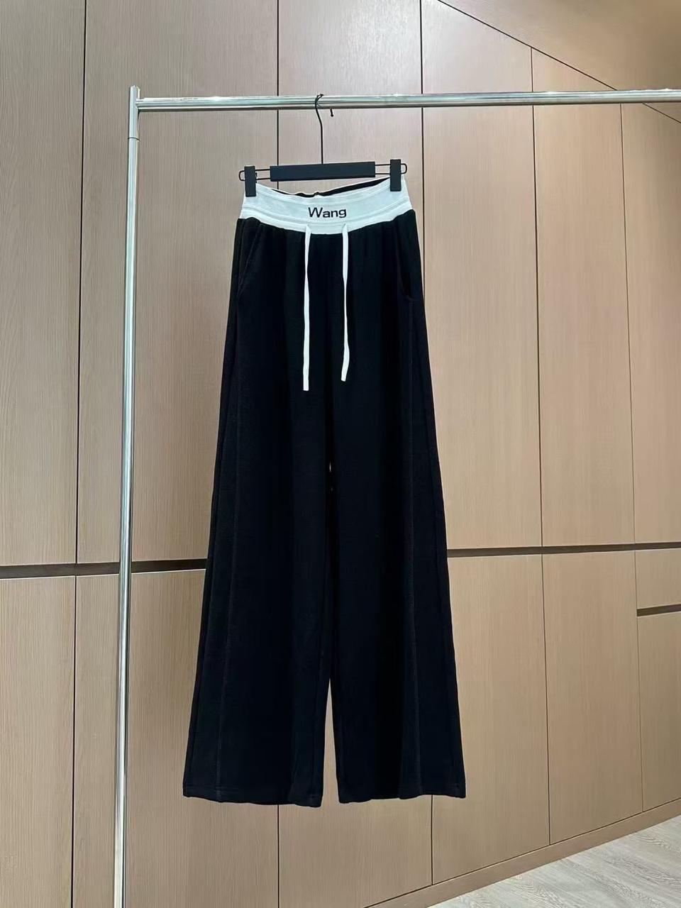 Ladies pants & shorts