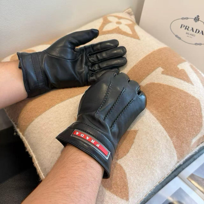 Ladies gloves & leggings
